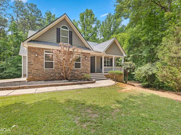 393 Marcella Ave, Sharpsburg, GA 30277