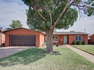 907 E Lake St, Brownfield, TX 79316