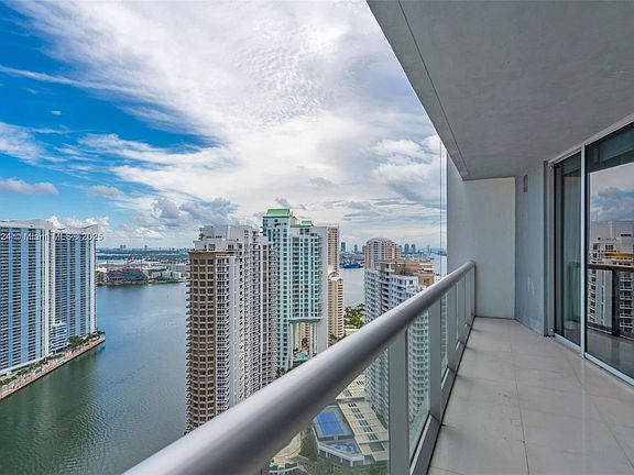 5th image of 495 Brickell Ave #3700