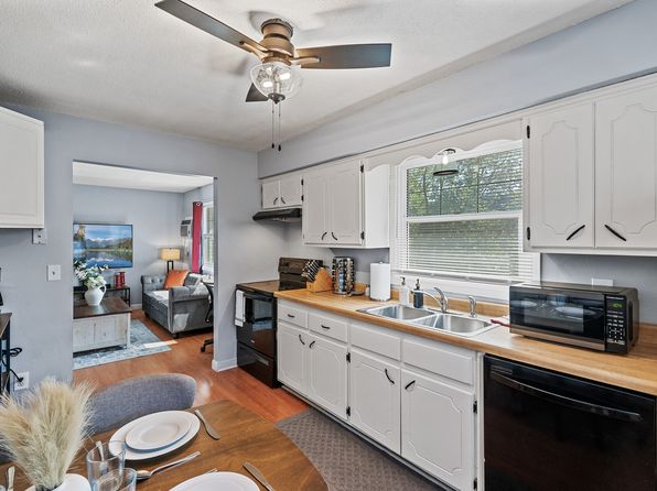 8075 Buchanan St NE APT 4