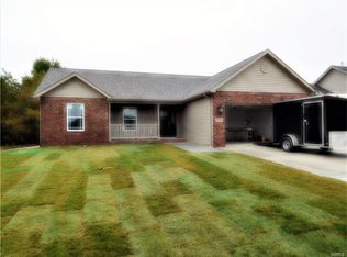 4644 Chestnut Ridge Way, Smithton, IL 62285