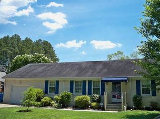 621 Montebello Cir, Chesapeake, VA 23322