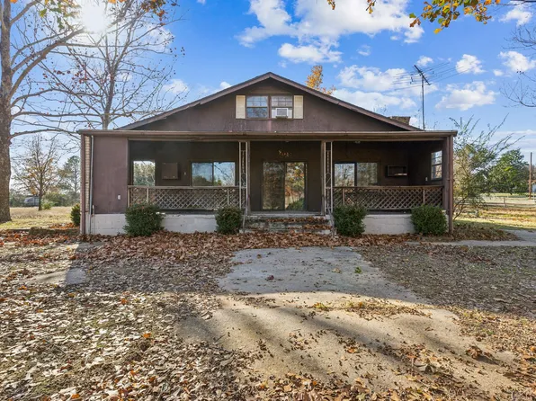 4820 Looney Ln, Cleburne, TX 76031