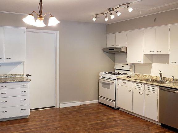 2nd image of 1512 Terrace Ave