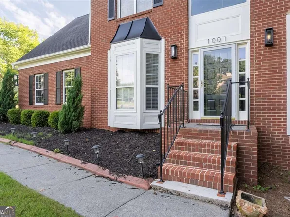 1001 Braelin Ct, Woodstock, GA 30189