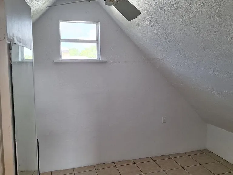 507 Sumner St — Photo 11