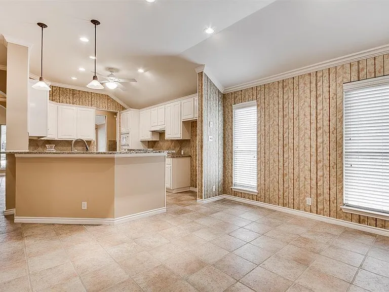 11700 Lemens Spice Cv — Photo 14