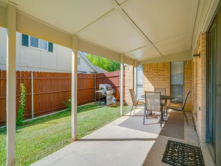 3228 Delaford Dr — Photo 14