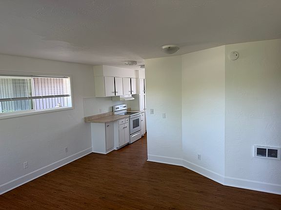 3rd image of 1085 W 6th Ave #4