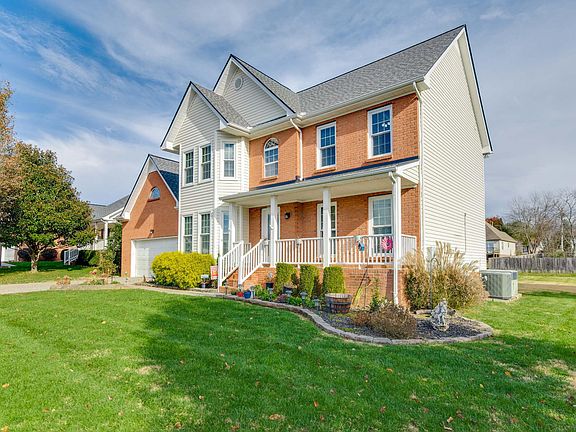 5th image of 317 Wexford Pl