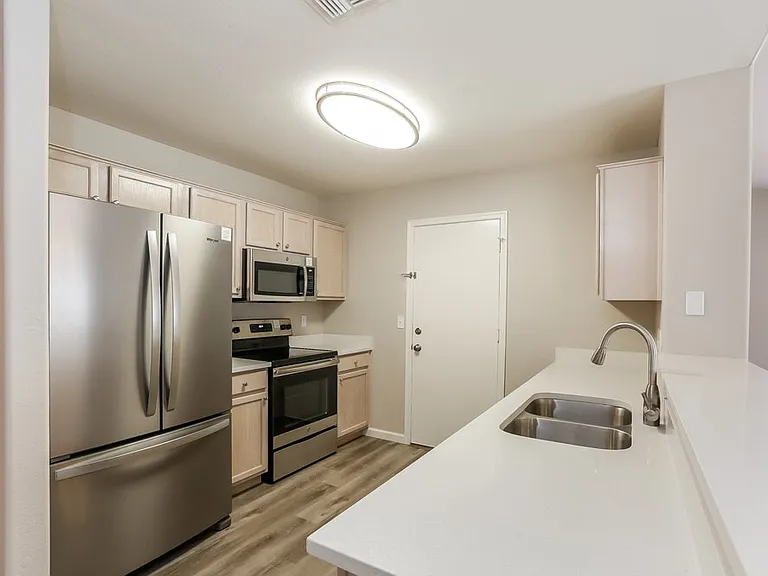 8643 E Capri Ave — Photo 7