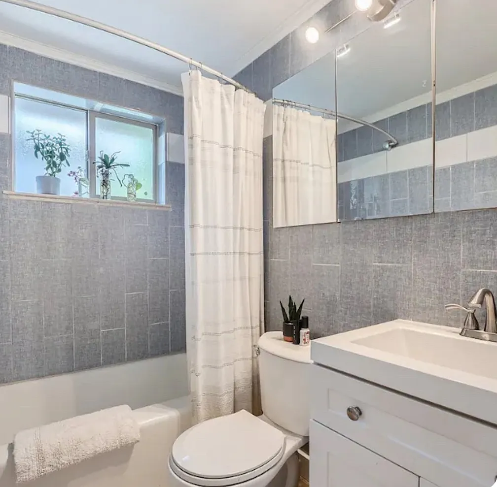 2 bed, 1000 sqft, $2,650 — Photo 3