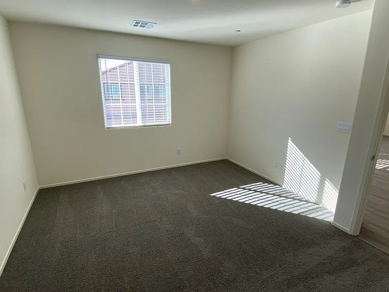7850 Aurora Sky St #1 — Photo 24
