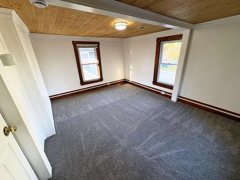 41 N Lancaster St — Photo 23