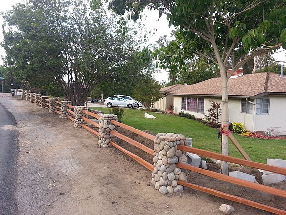 4th image of 179 N Westwind Dr