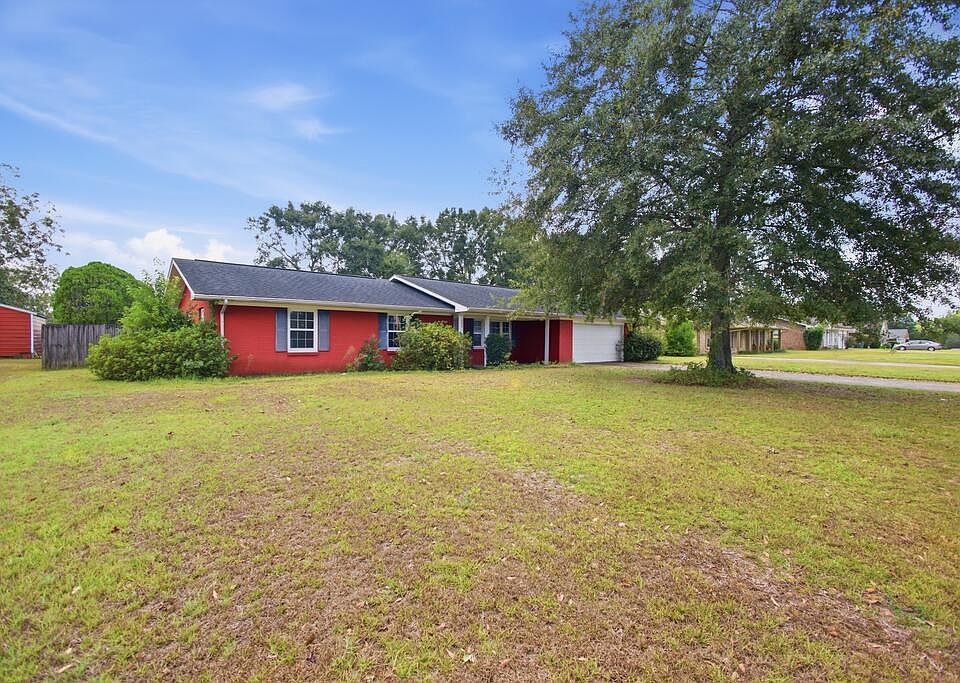 1st image of 302 Candy Dr