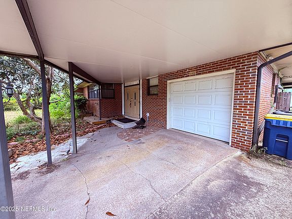3rd image of 1408 LAMANTO Avenue E