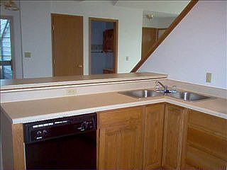 3rd image of 7637 Brookstone Dr