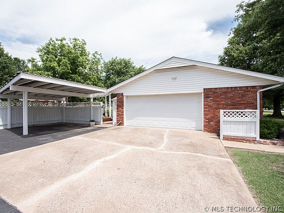 5th image of 9410 Highland Dr