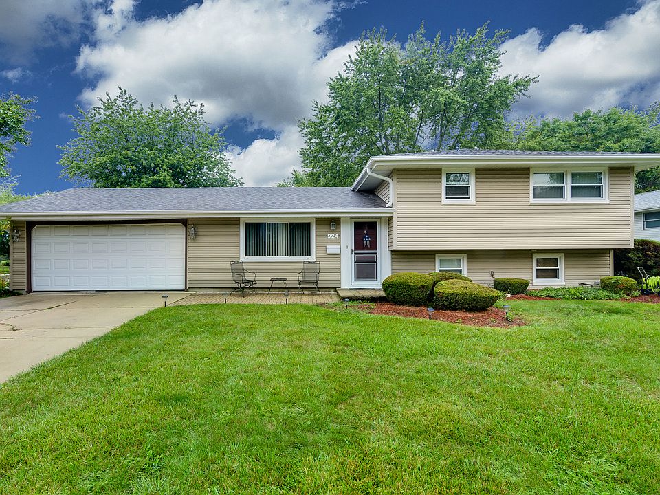 1st image of 924 S Cedarcrest Dr