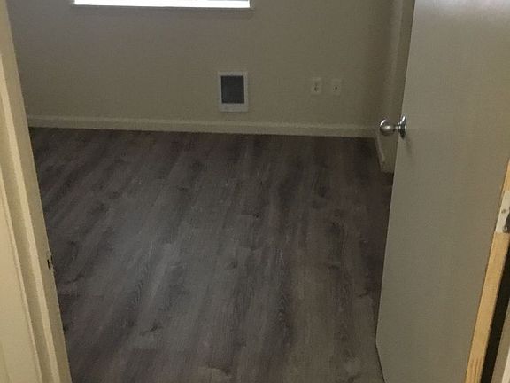 3rd image of 12026 SE Ash St #121