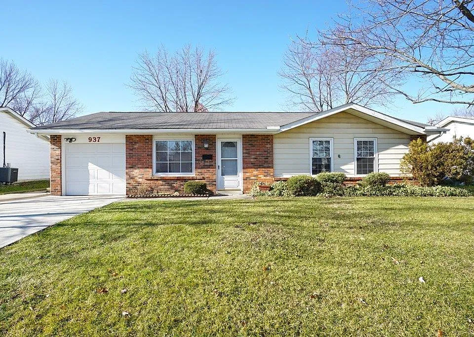 937 Cambridge Dr