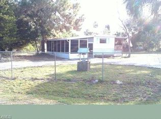 8285 Breeze Dr, North Fort Myers, FL 33917