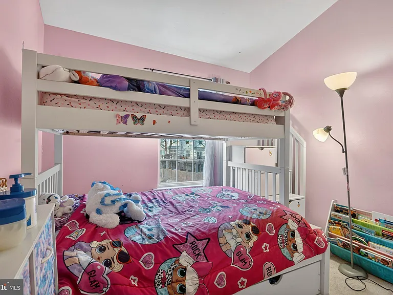 3818 Early Glow Ln — Photo 32
