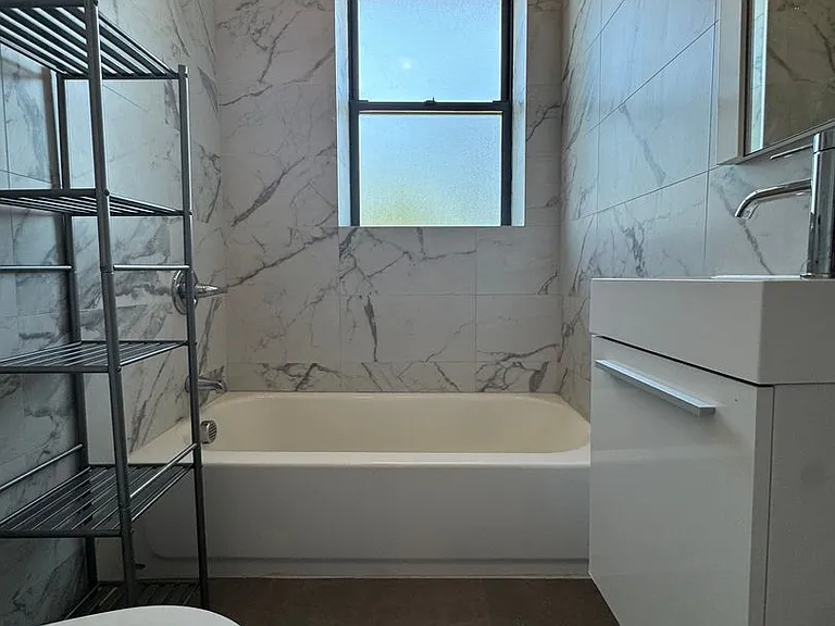 6751 N 13th St — Photo 29