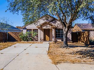 506 Red Cloud Cir, Laredo, TX 78045