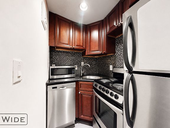 5th image of 347 E 51st St APT 4A