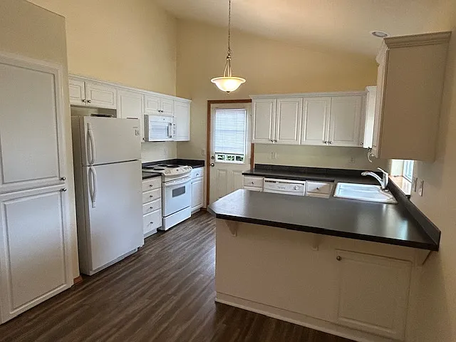 145 S Quadrant St — Photo 6