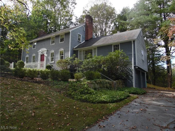 1 Hickory Ln, Marietta, OH 45750