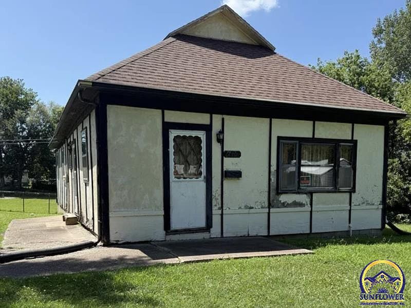 1st image of 710 N 8th St