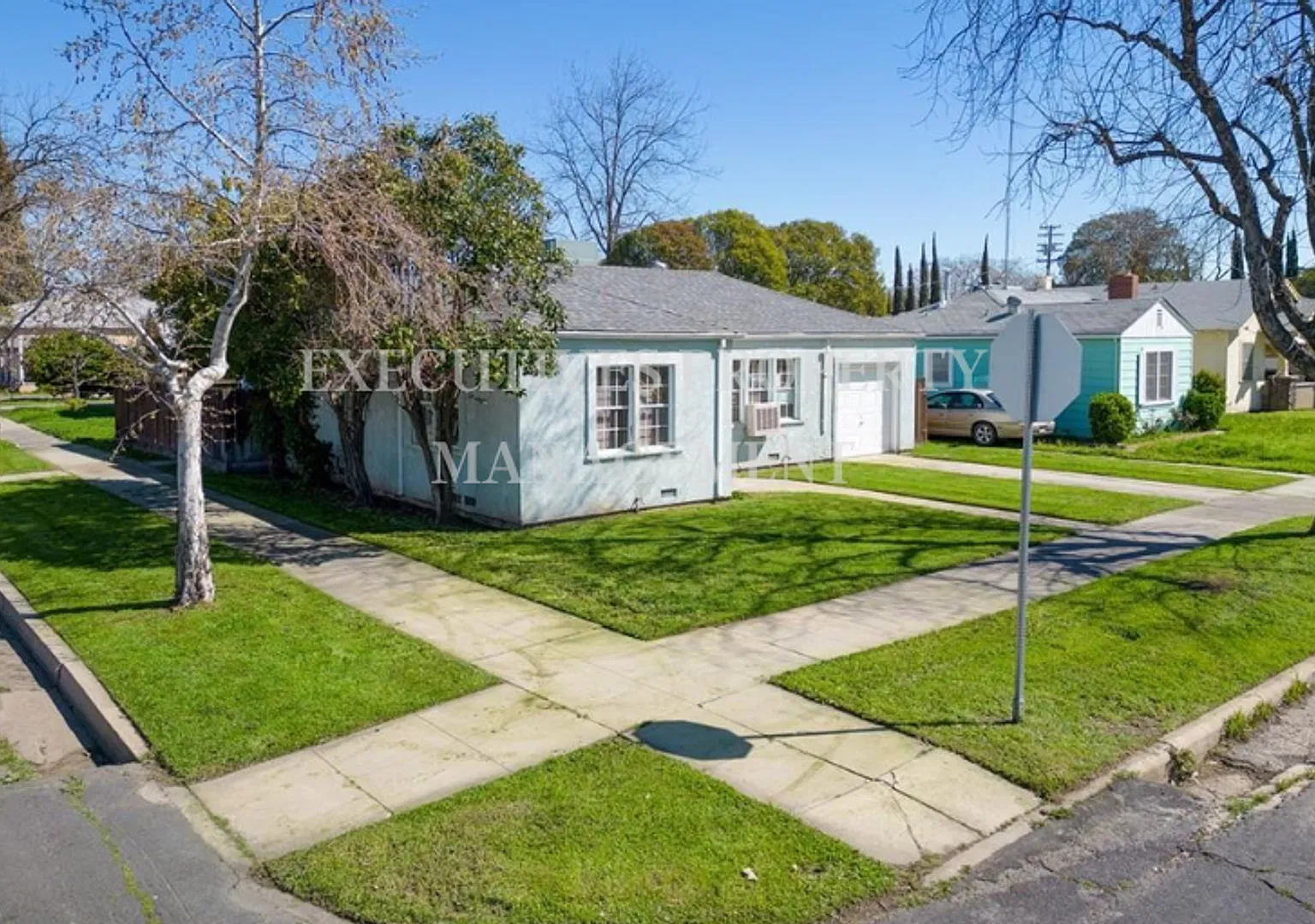 Coming Soon! || 1/1 With Office - 859 W 21st Merced — Photo 3