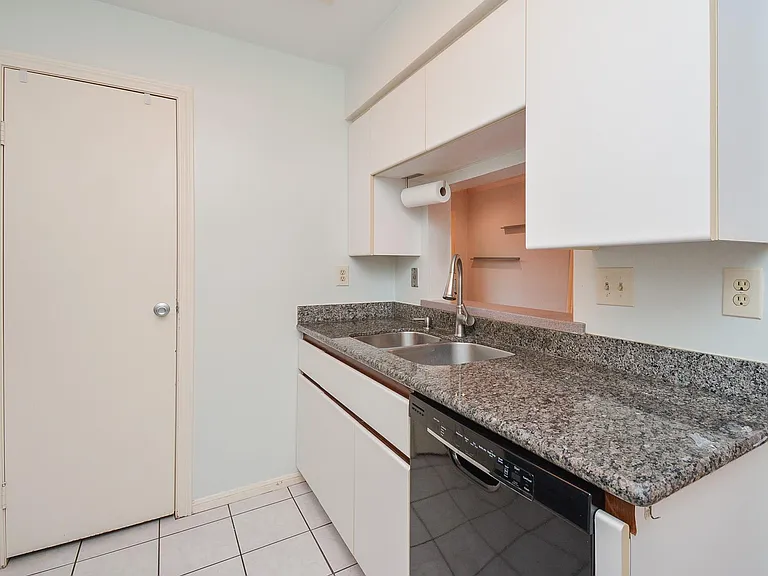 7447 Cambridge St #115 — Photo 14