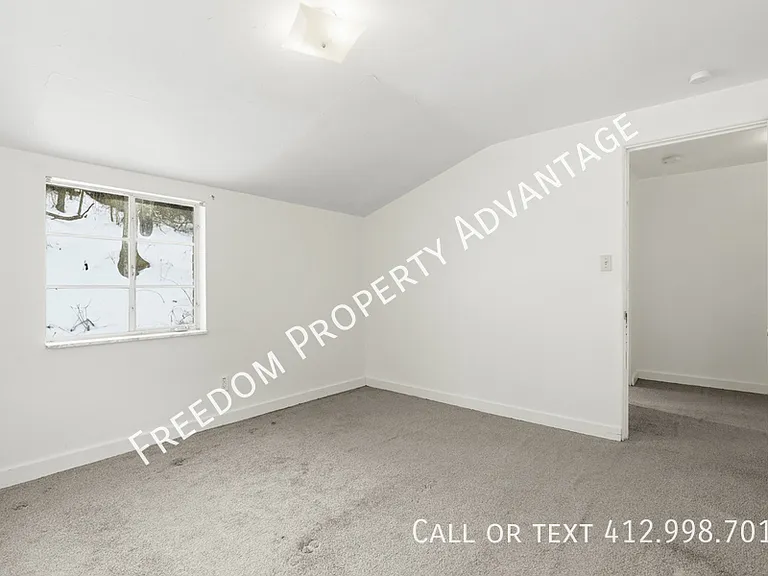 3396 Columbia Dr — Photo 16