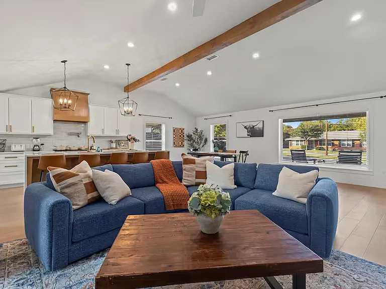 315 Easton Rd — Photo 12
