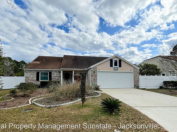 2nd image of 8155 Loch Lomond Ln