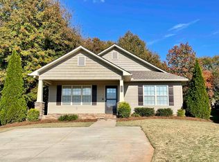 610 Fawn Branch Trl, Boiling Springs, SC 29316