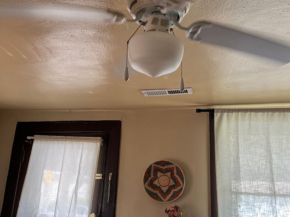 Living room with ceiling fan