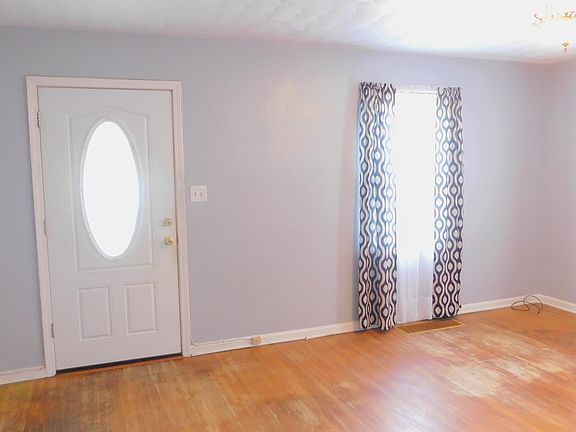 3rd image of 3228 Brouse Ave