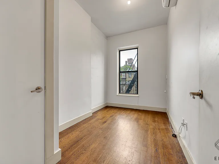 629 Willoughby Ave #2B — Photo 6
