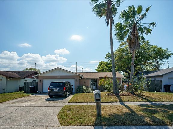 3rd image of 1939 Hastings Ln