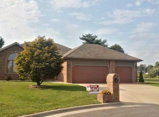 301 Sequoia Dr, Nixa, MO 65714
