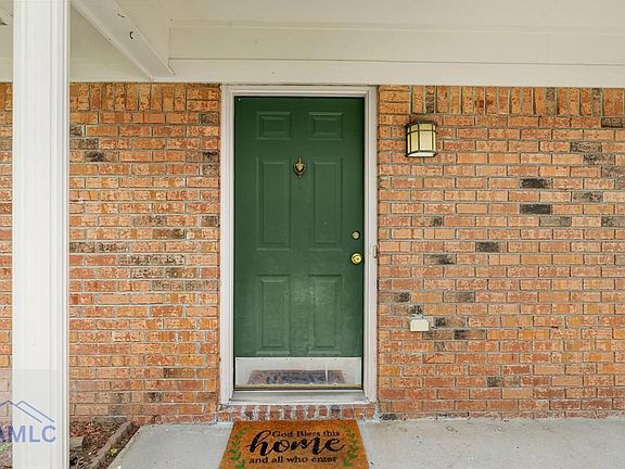 4th image of 757 Melissa Dr