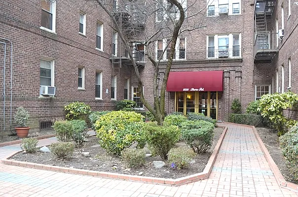 Sold by Calabrese Real Estate | media 8