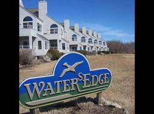 109 Bellevue Ct, Narragansett, RI 02882