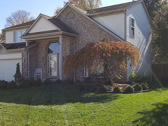 2nd image of 27917 Western Golf Dr