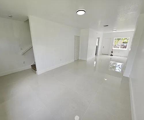 450 NW 84th St #1 Photo 1 450 NW 84th St #1 Photo 1